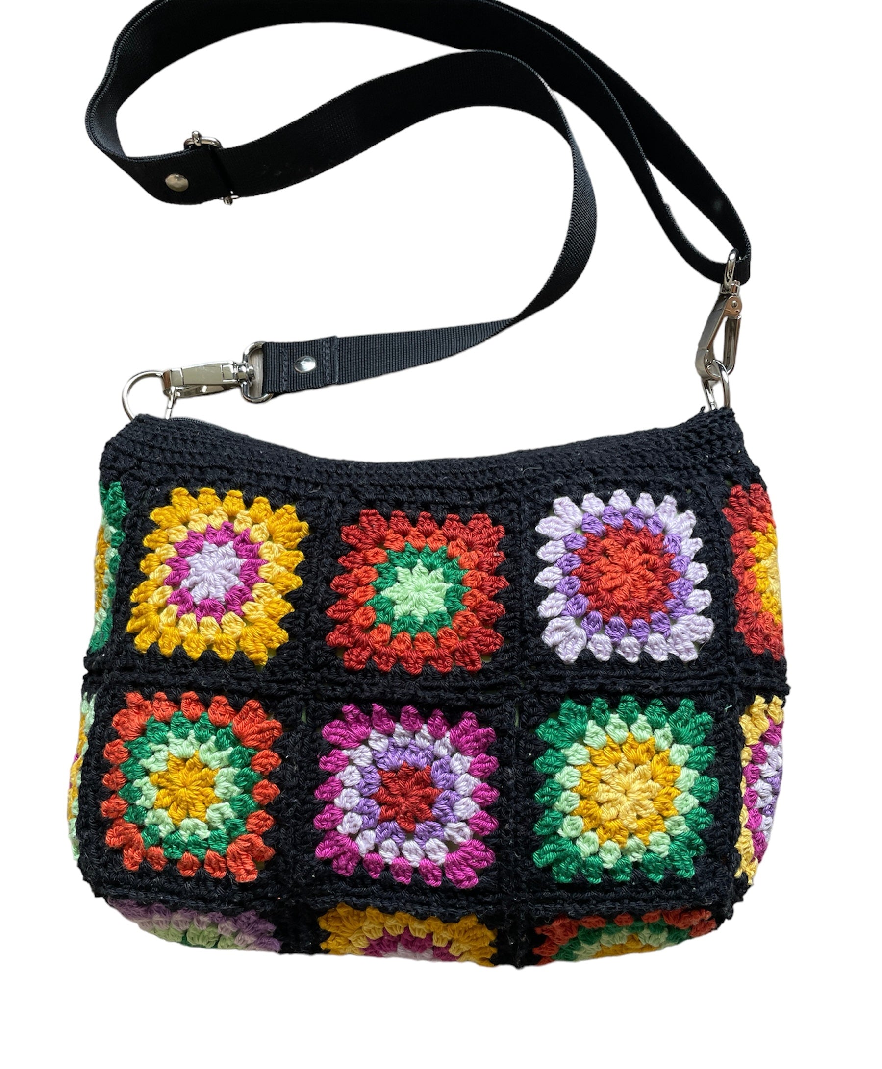 Gehaakte Crossbody Bag van Granny Squares - Vrolijke kleuren met zwart als basis