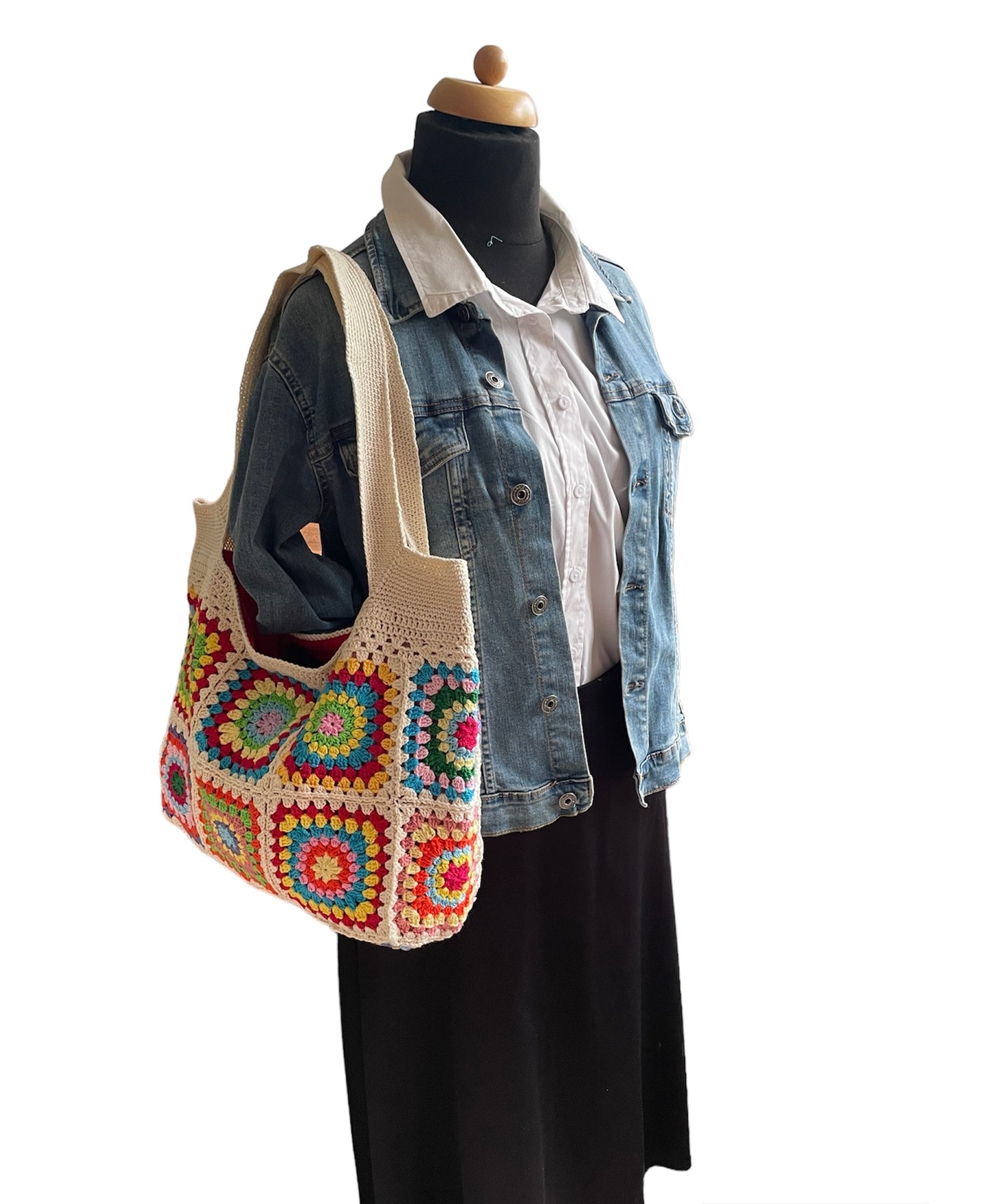 Gehaakte_Schoudertas_Granny_Squares_felle_kleuren_met_cream
