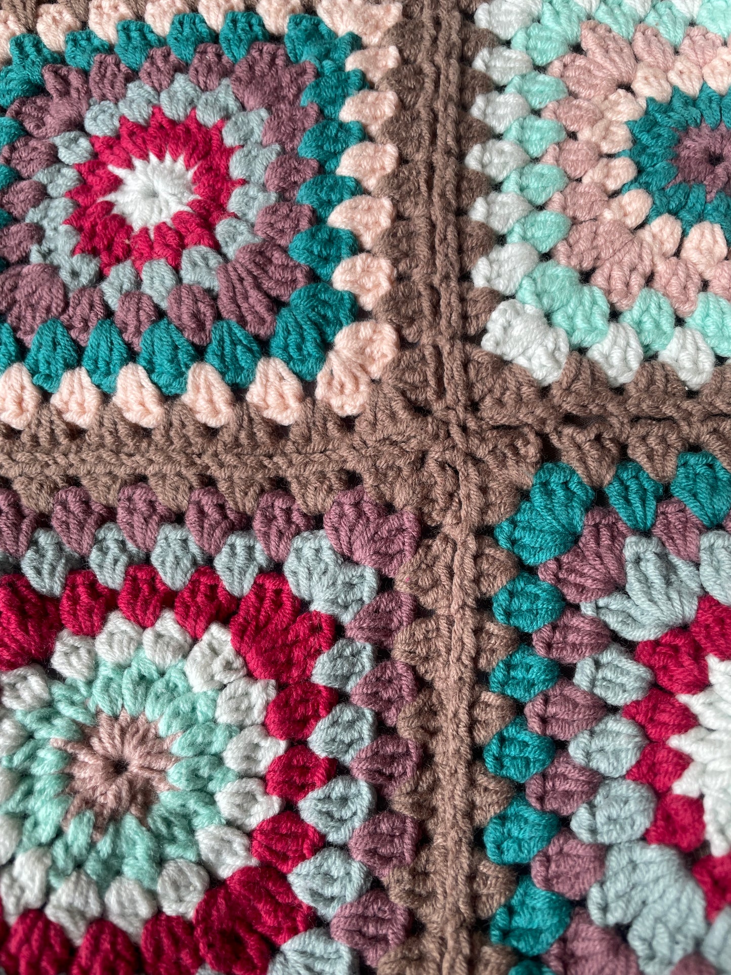 Gehaakte Schoudertas granny squares 