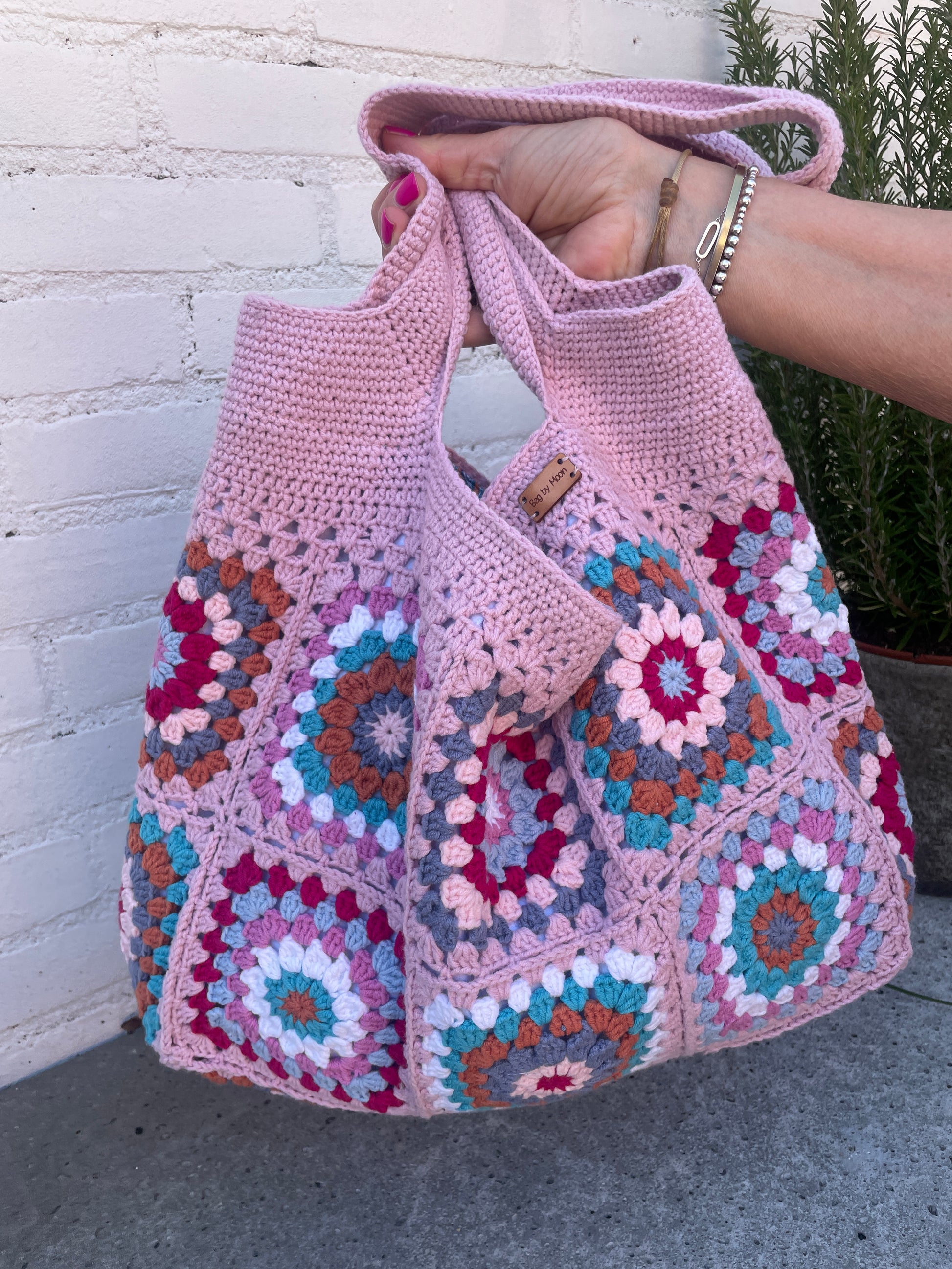 Gehaakte schoudertas granny squares 